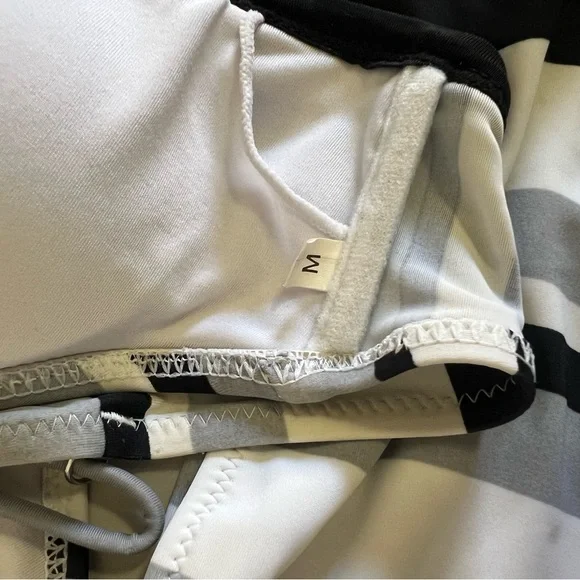 Cupshe | Striped High-Waisted Bikini Set - Picture 9 of 10